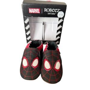 Robeez Baby Soft Soles Black and Red Spider-Man Crib Shoes Size 12-18 months NWT